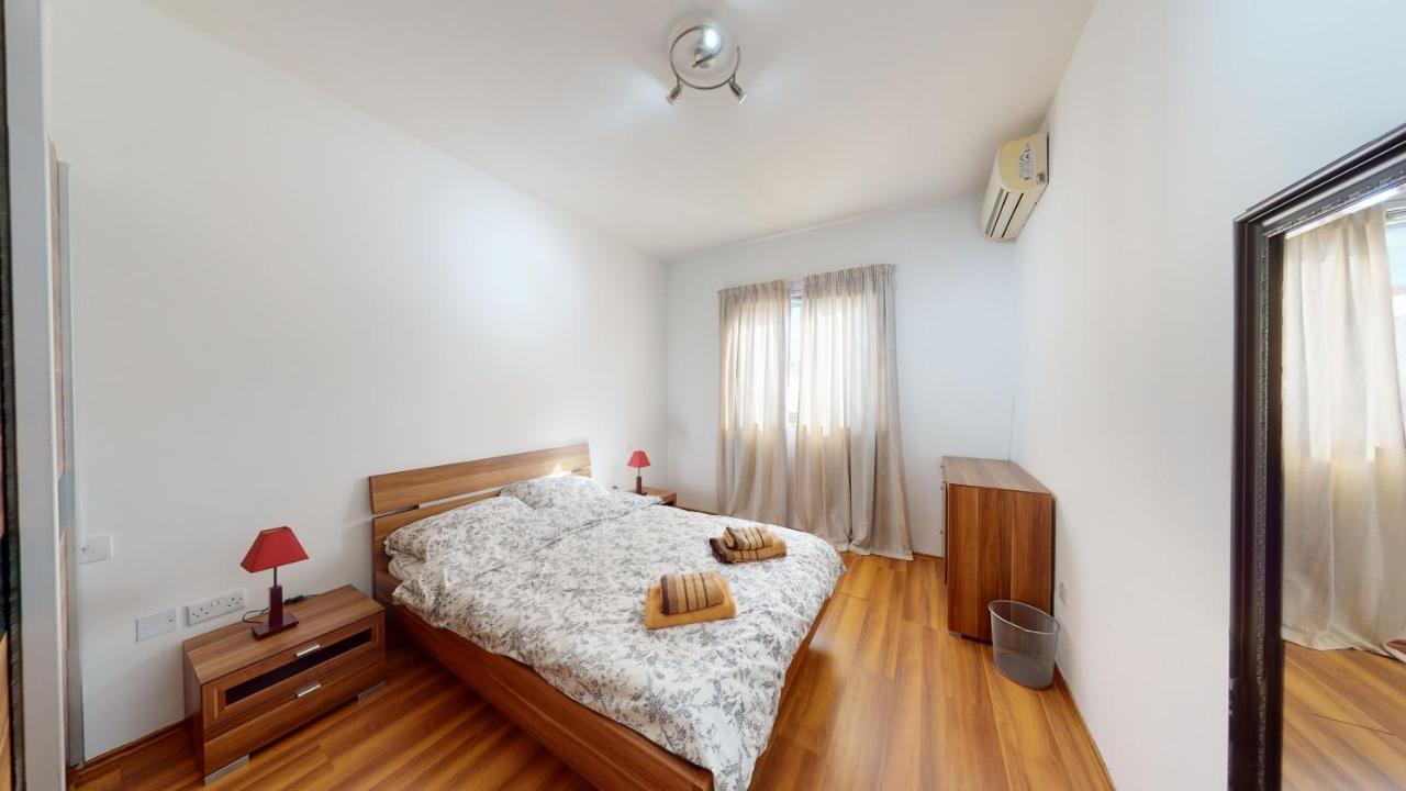 4Th Floor Apartment In Tigne Sliema Luaran gambar