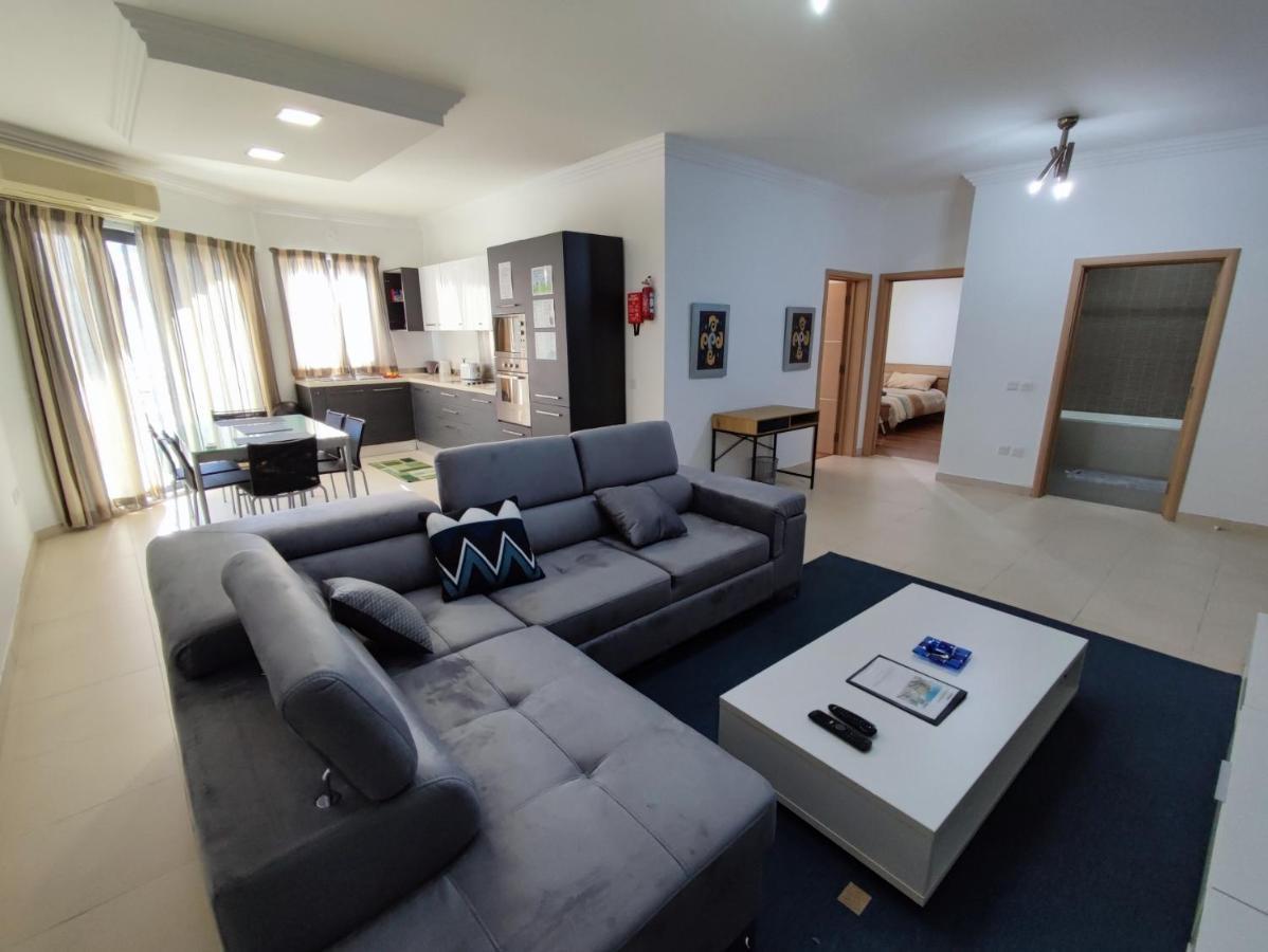 4Th Floor Apartment In Tigne Sliema Luaran gambar