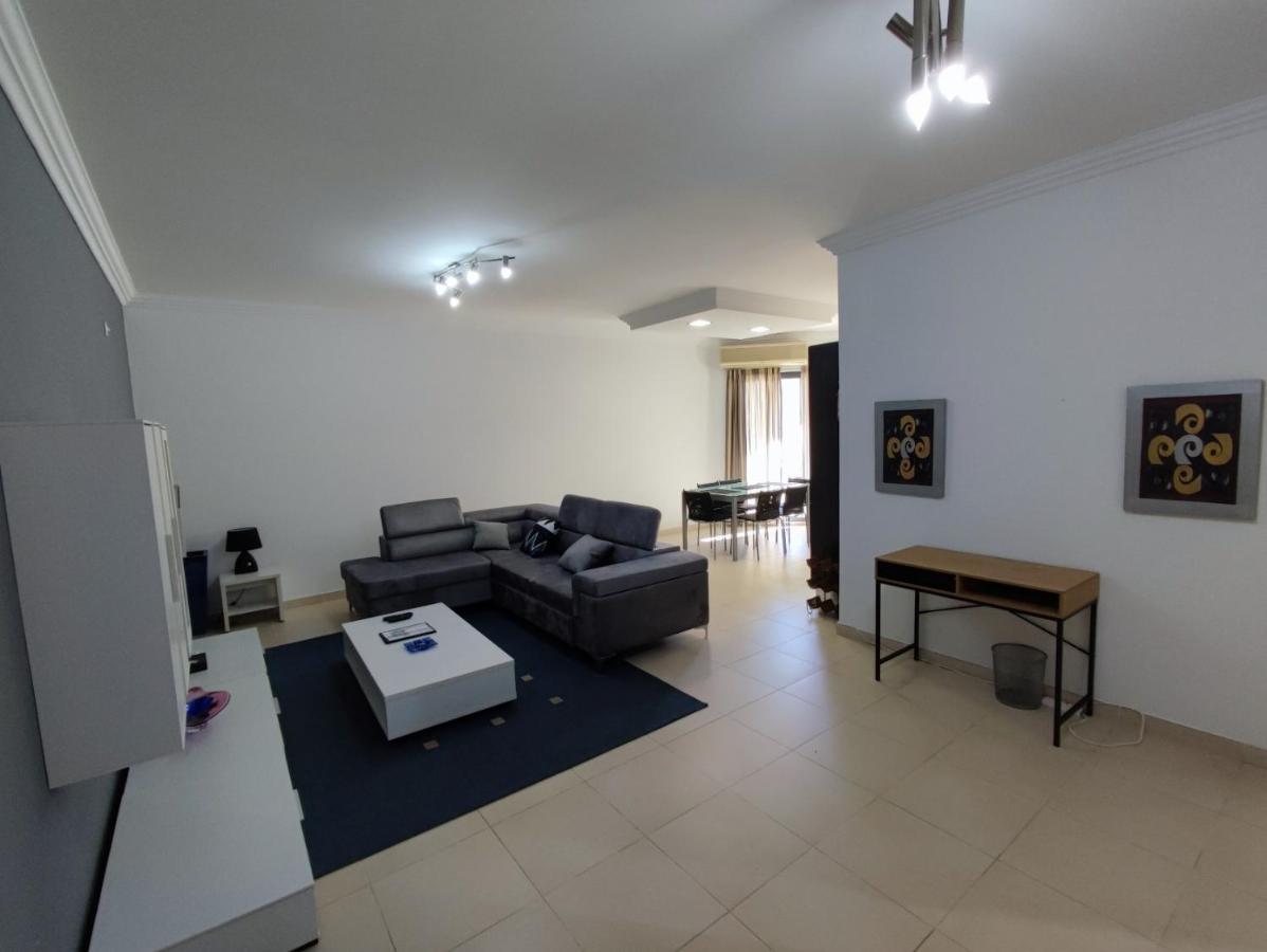 4Th Floor Apartment In Tigne Sliema Luaran gambar