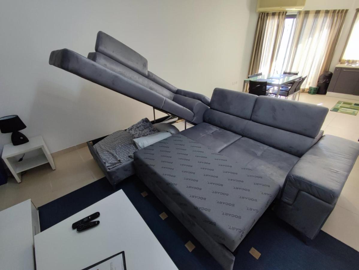 4Th Floor Apartment In Tigne Sliema Luaran gambar
