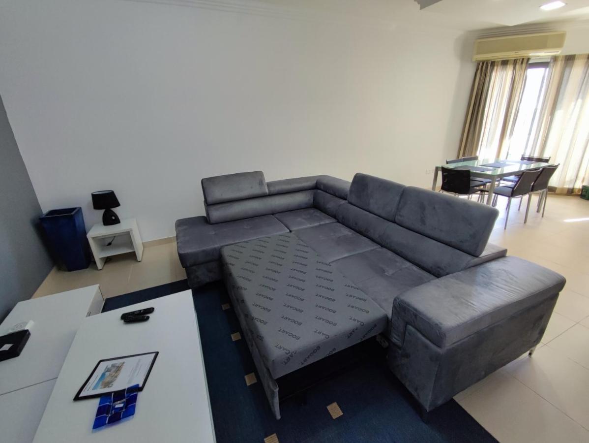 4Th Floor Apartment In Tigne Sliema Luaran gambar